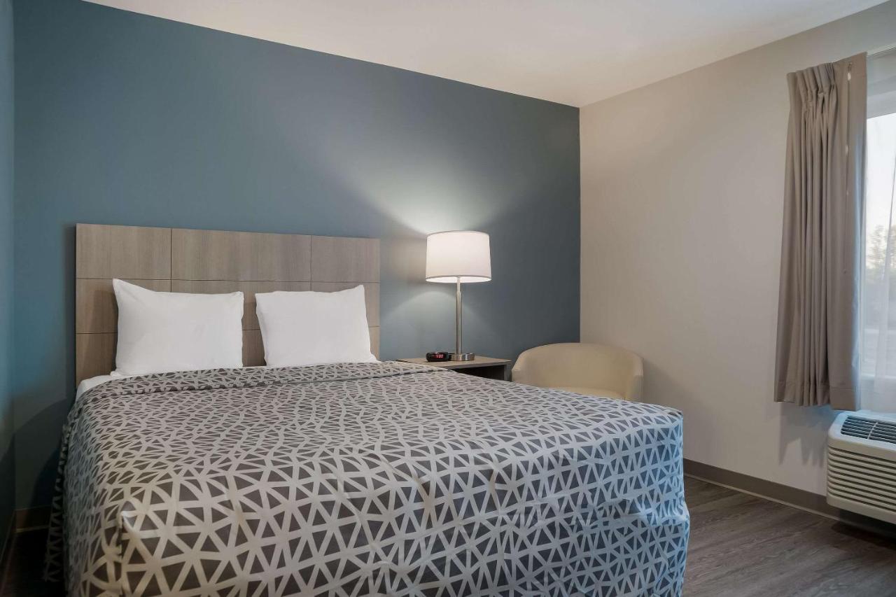 Woodspring Suites Detroit Sterling Heights Exterior foto
