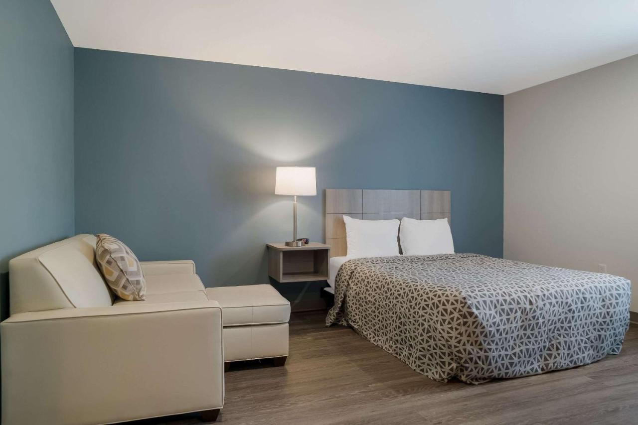 Woodspring Suites Detroit Sterling Heights Exterior foto